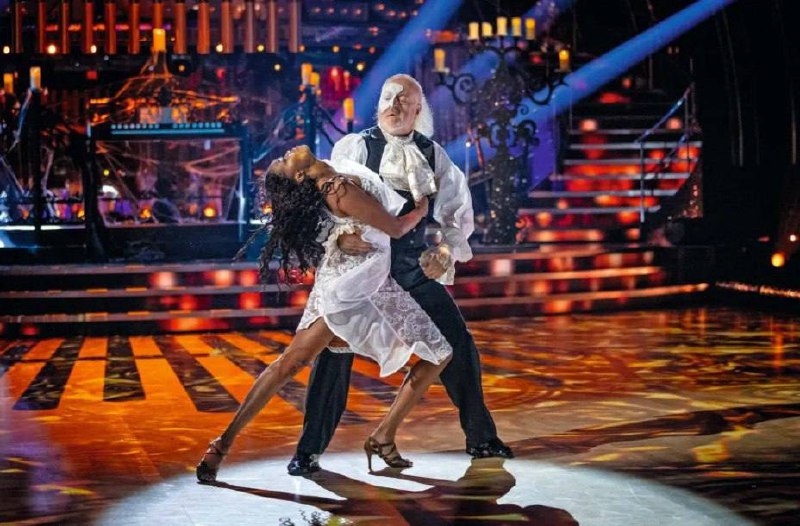 Oti  Mabuse dances with Bill Bailey in 2020